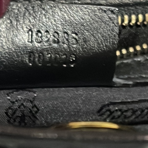 Authentic GUCCI Black Dialux Leather Queen Bow PVC Hobo Shoulder Bag - Picture 7 of 8